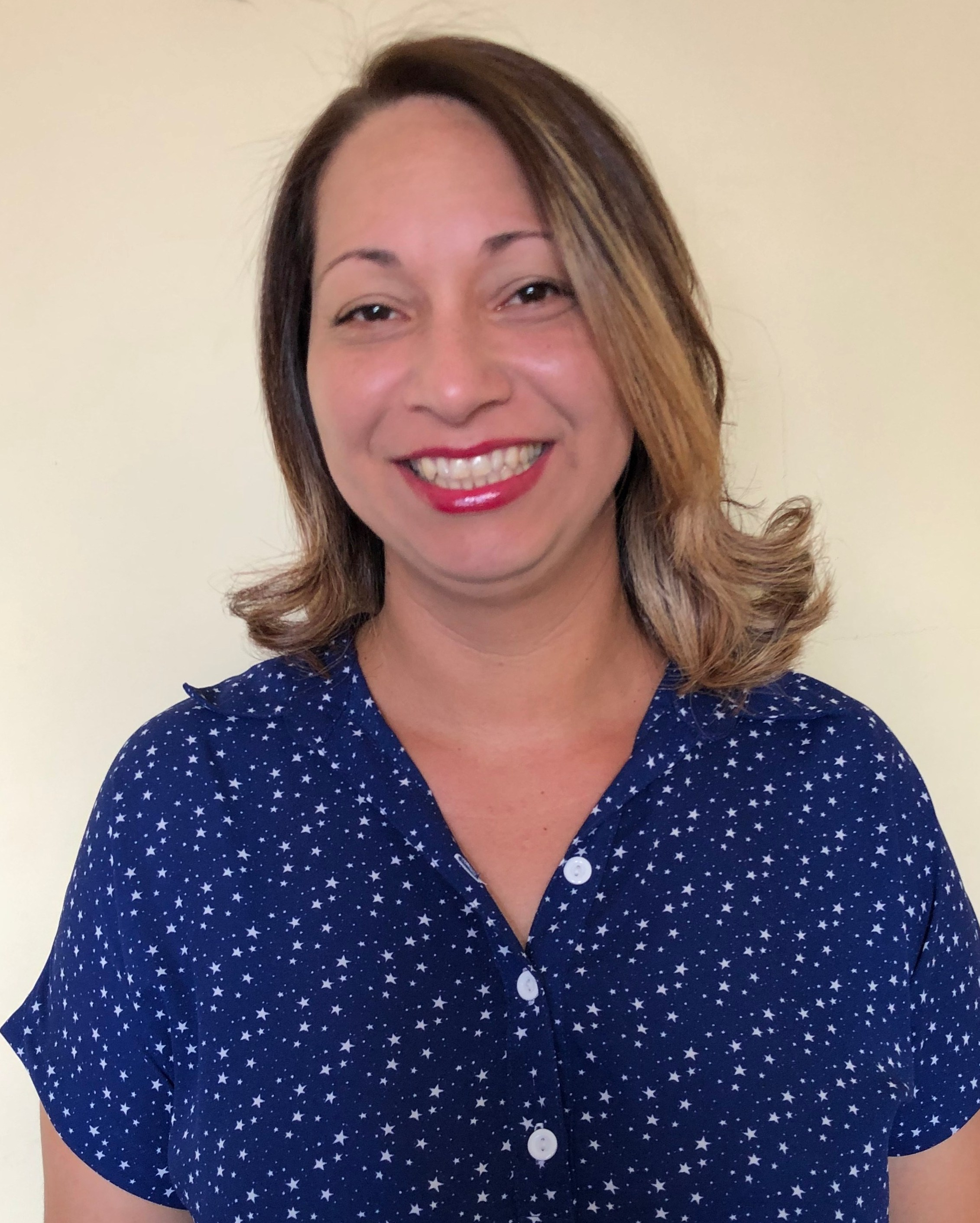 Regina Odilon - 1ª Tesoureira